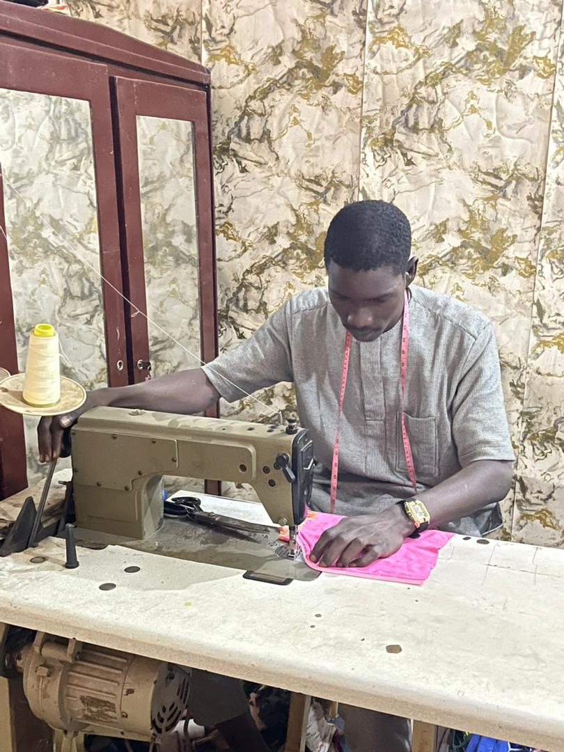 Jeunes et entrepreneuriat : créer des opportunités malgré les défis
