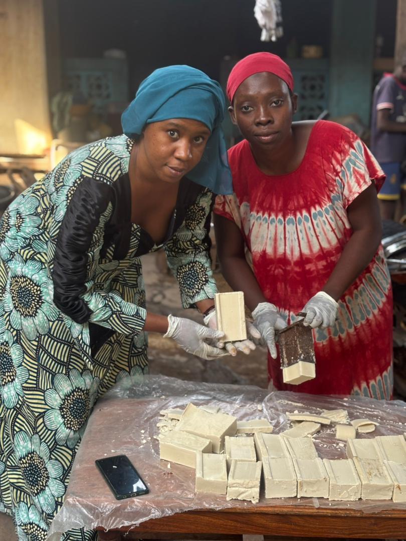 Formation en fabrication de savon dur, savon liquide et eau de Javel
